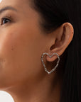 eros earring, silver stud earring, 925 silver earring, rhodium plated, heart shaped, hypoallergenic, detail